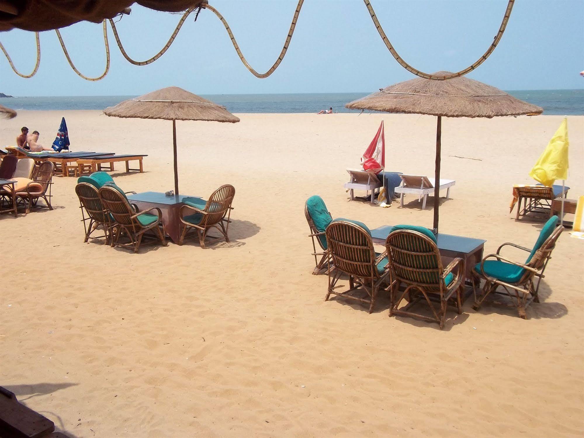 Tivai Beach Cottages 卡兰古特 外观 照片