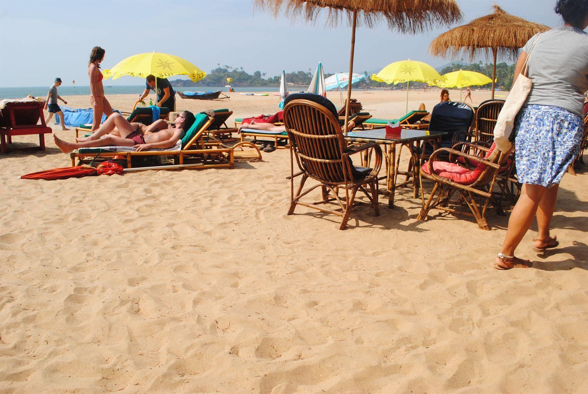 Tivai Beach Cottages 卡兰古特 外观 照片